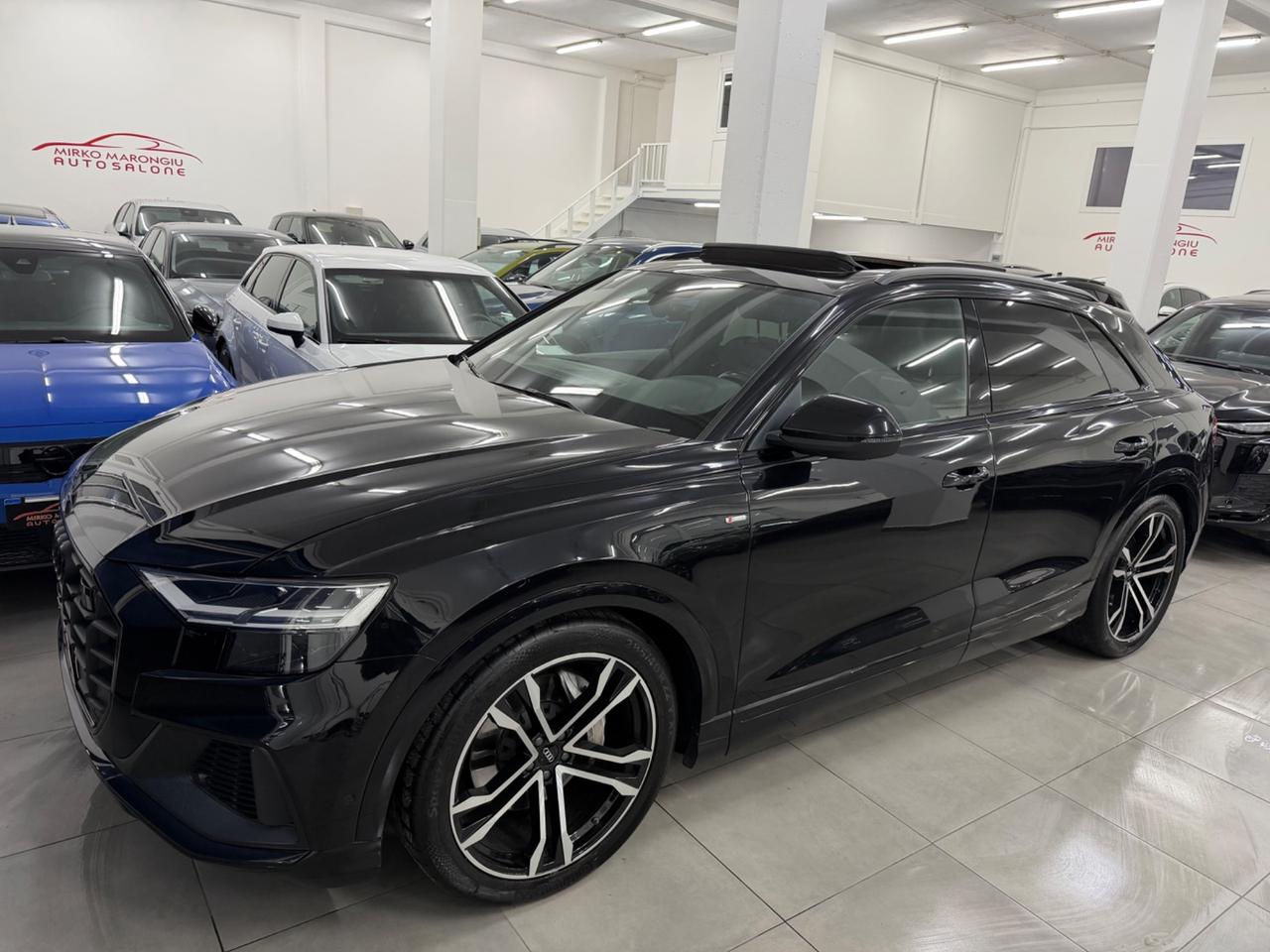 Audi Q8 50 TDI 286 CV quattro S-line FINANZIABILE