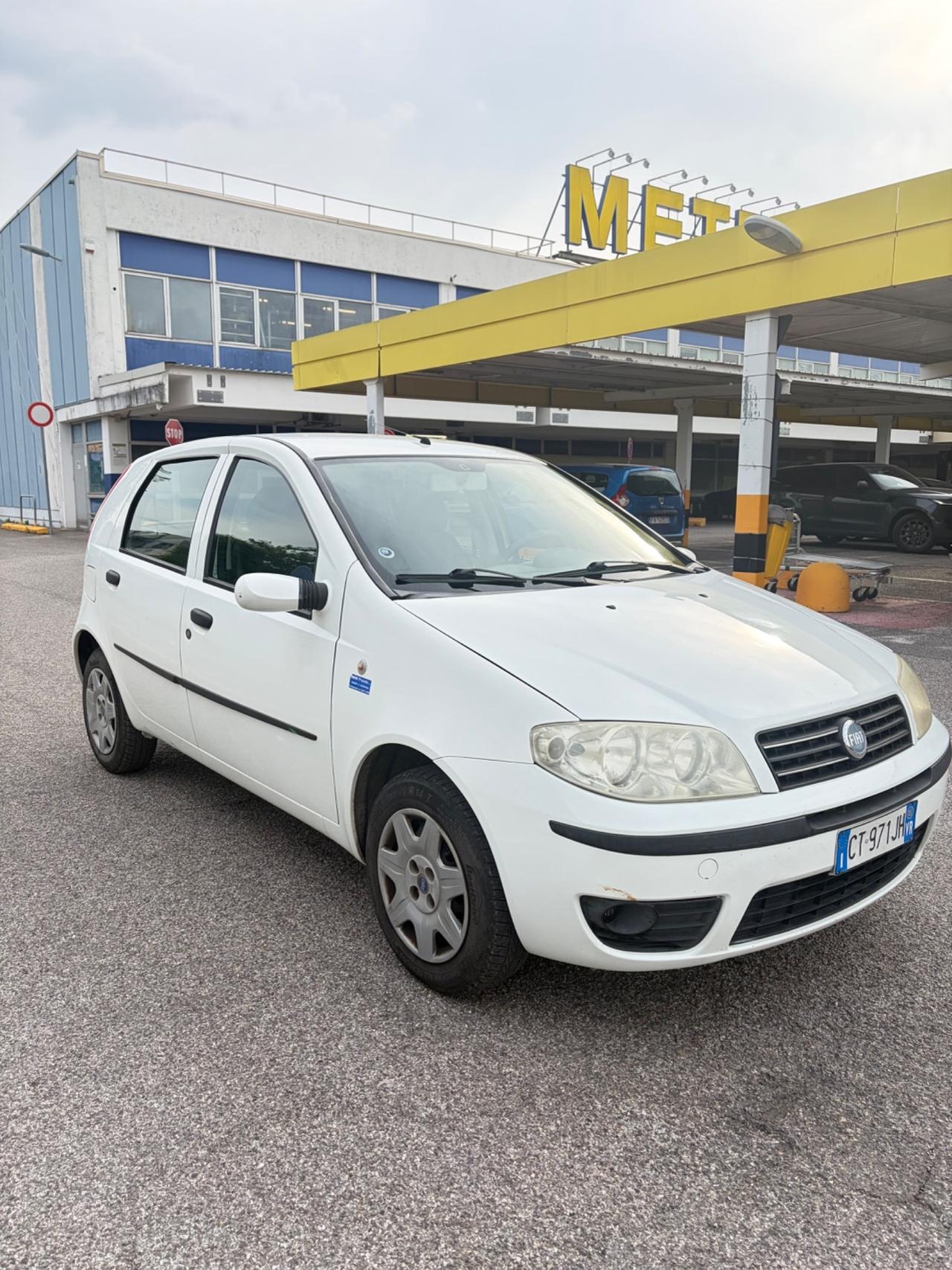 Fiat Punto 1.2i cat 5 porte Feel Neopatentati