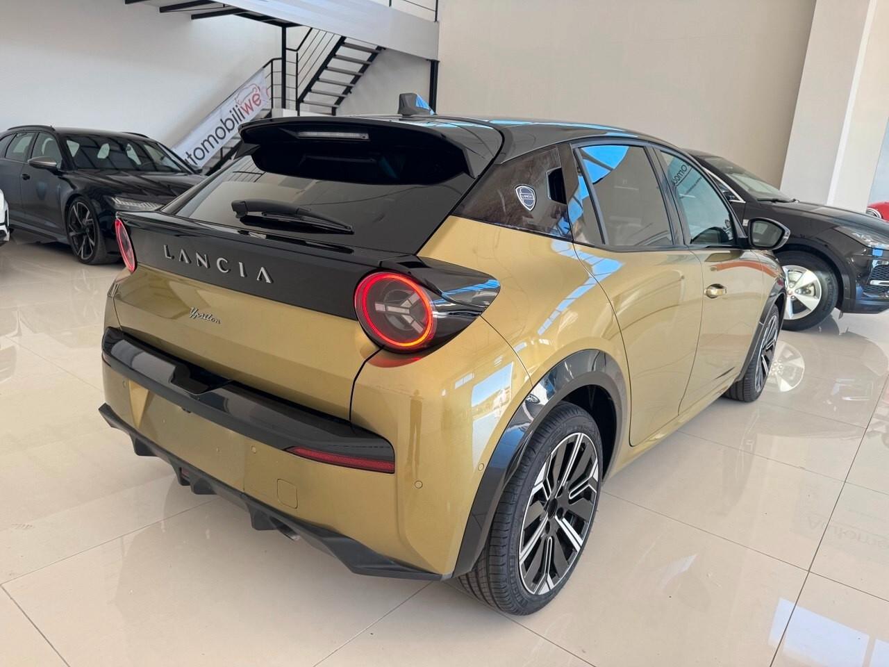 Lancia Ypsilon 1.0 FireFly 5 porte S&S Hybrid Platino