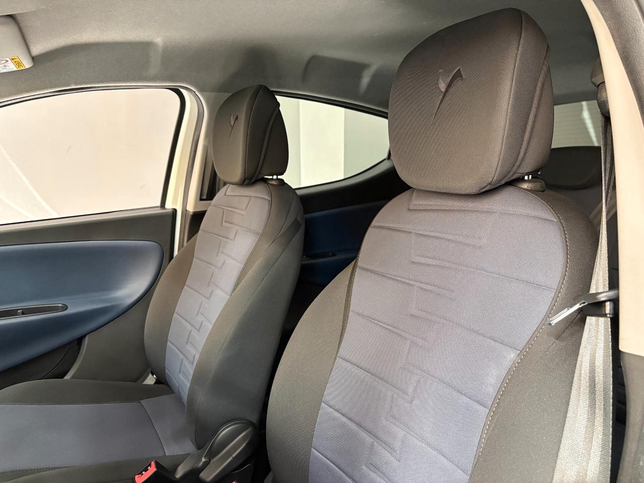 Lancia Ypsilon 1.0 GPL Hybrid 70cv Platino ITALIANA FULL