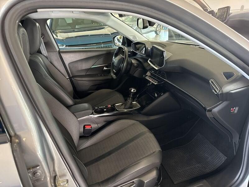 Peugeot 2008 PureTech 100 S&S Allure Pack