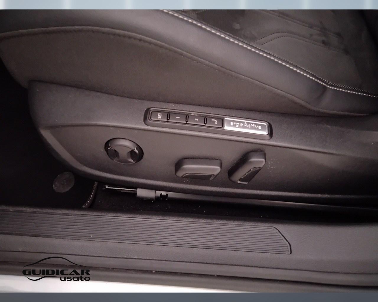 VOLKSWAGEN Golf VIII 2024 - Golf 2.0 tdi Style 150cv dsg