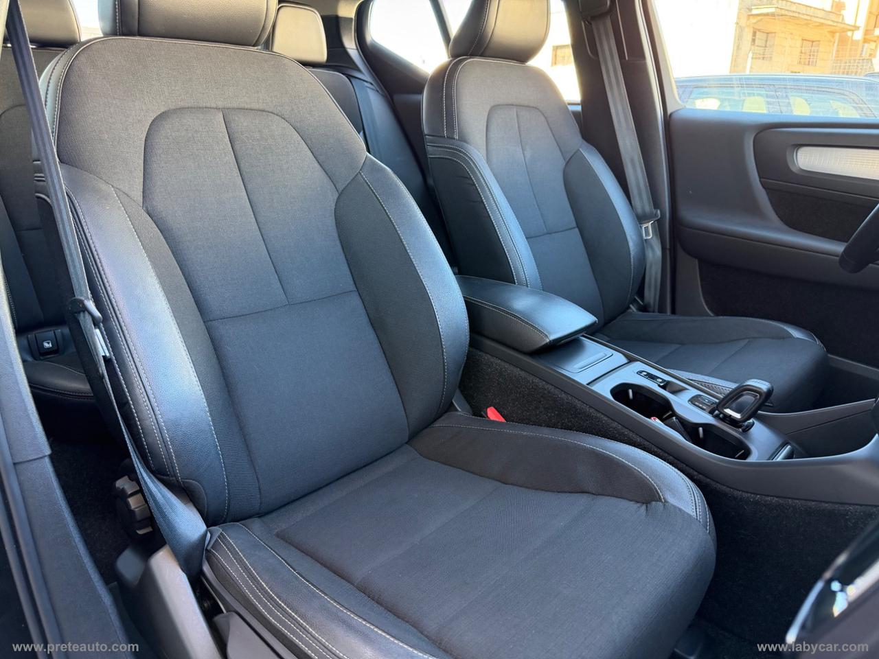 VOLVO XC40 D3 AWD Geartronic Momentum