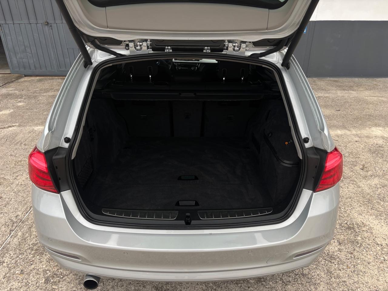 BMW 318d Touring (EURO6-B) garanzia 12 mesi