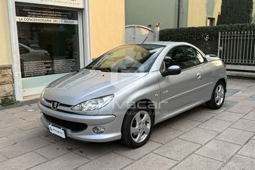 PEUGEOT 206 1.6 16V CC Enfant Terrible