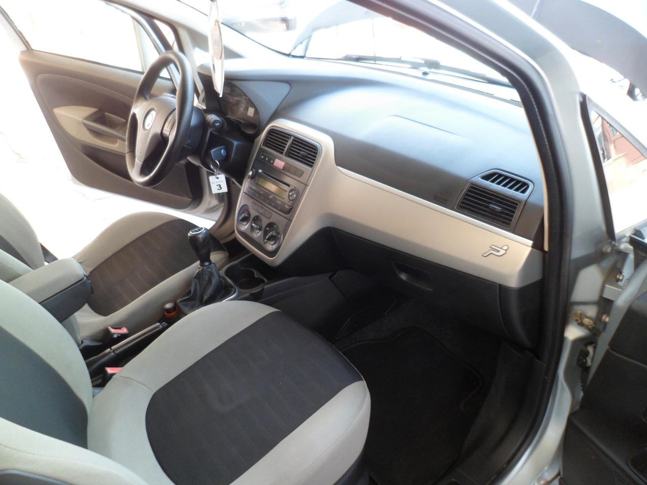 FIAT Grande Punto 1.3mlt 75cv 5p ful optional 06
