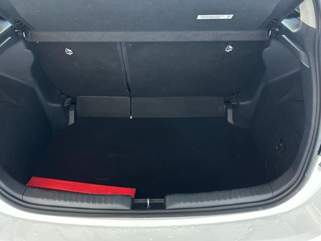 TOYOTA Yaris 1.0 5 porte Active