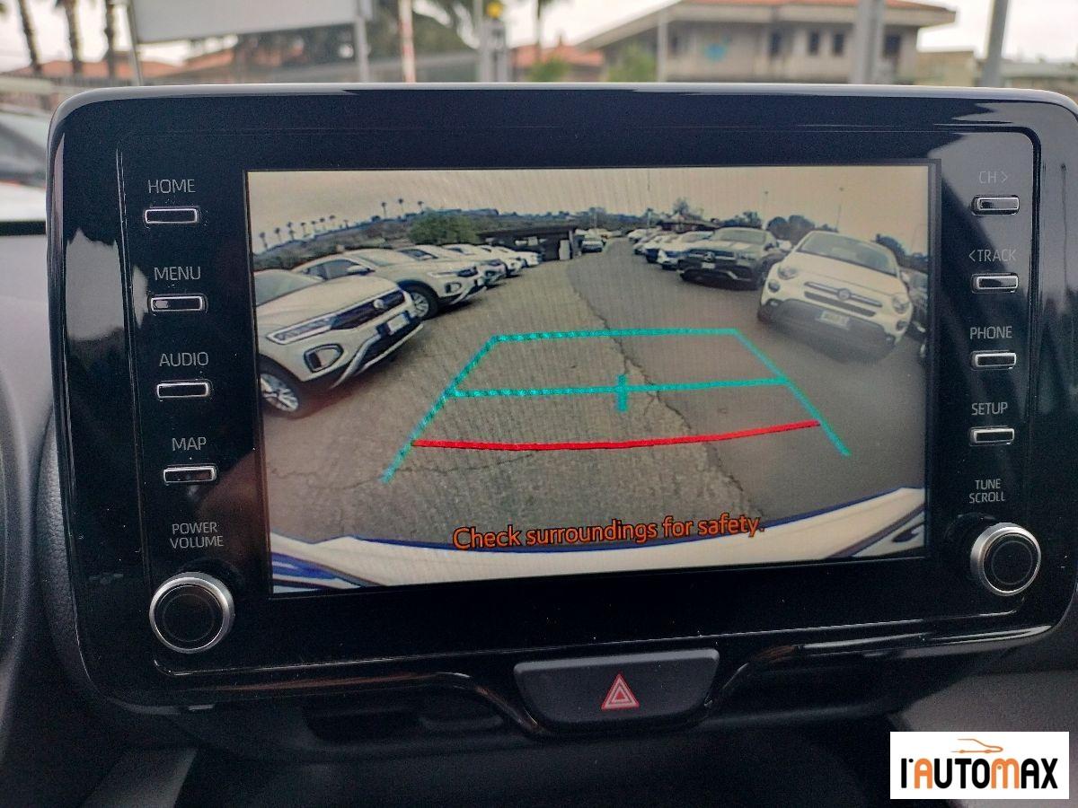 TOYOTA - Yaris Cross 1.5h Business 116cv e-cvt