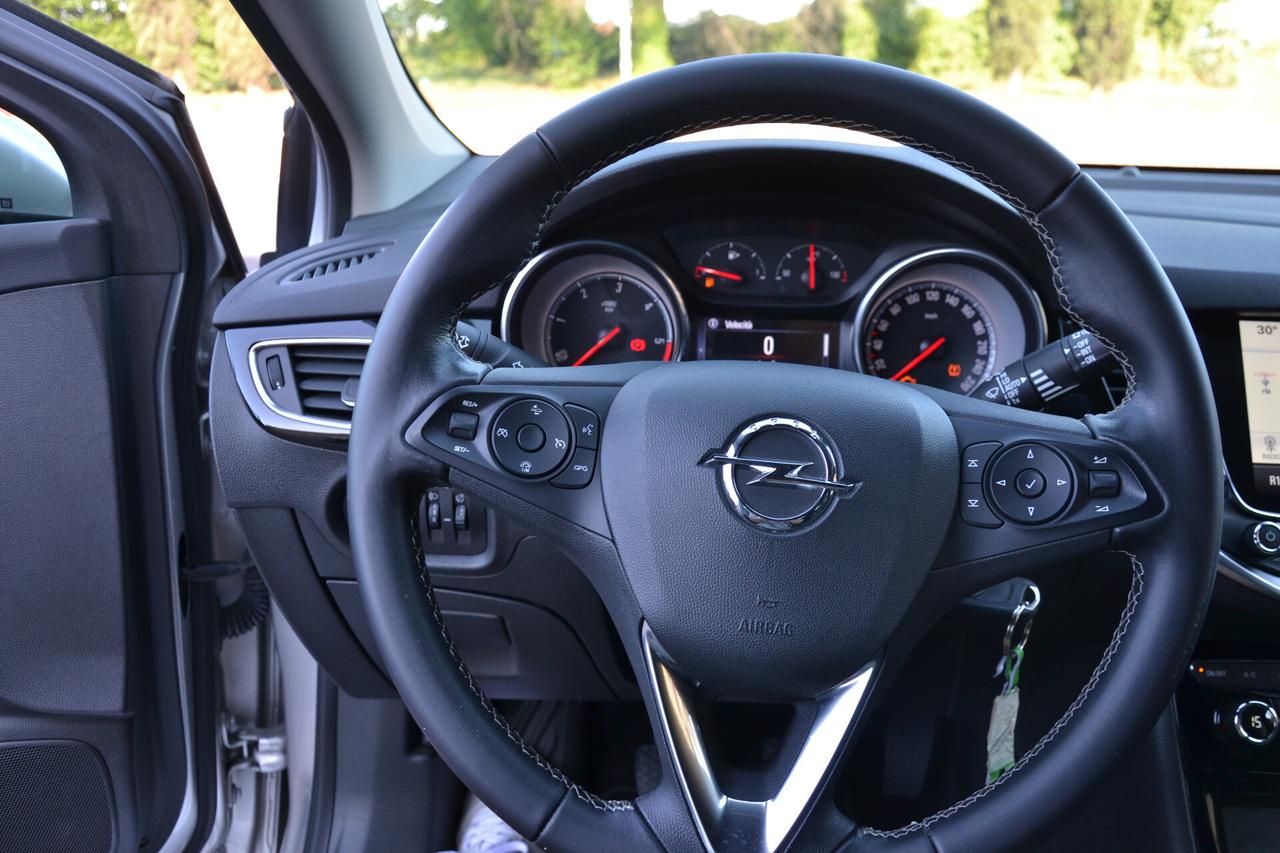 Opel Astra 1.6 CDTi 110CV 4 CILINDRI INNOVATION **UNIPRO'**