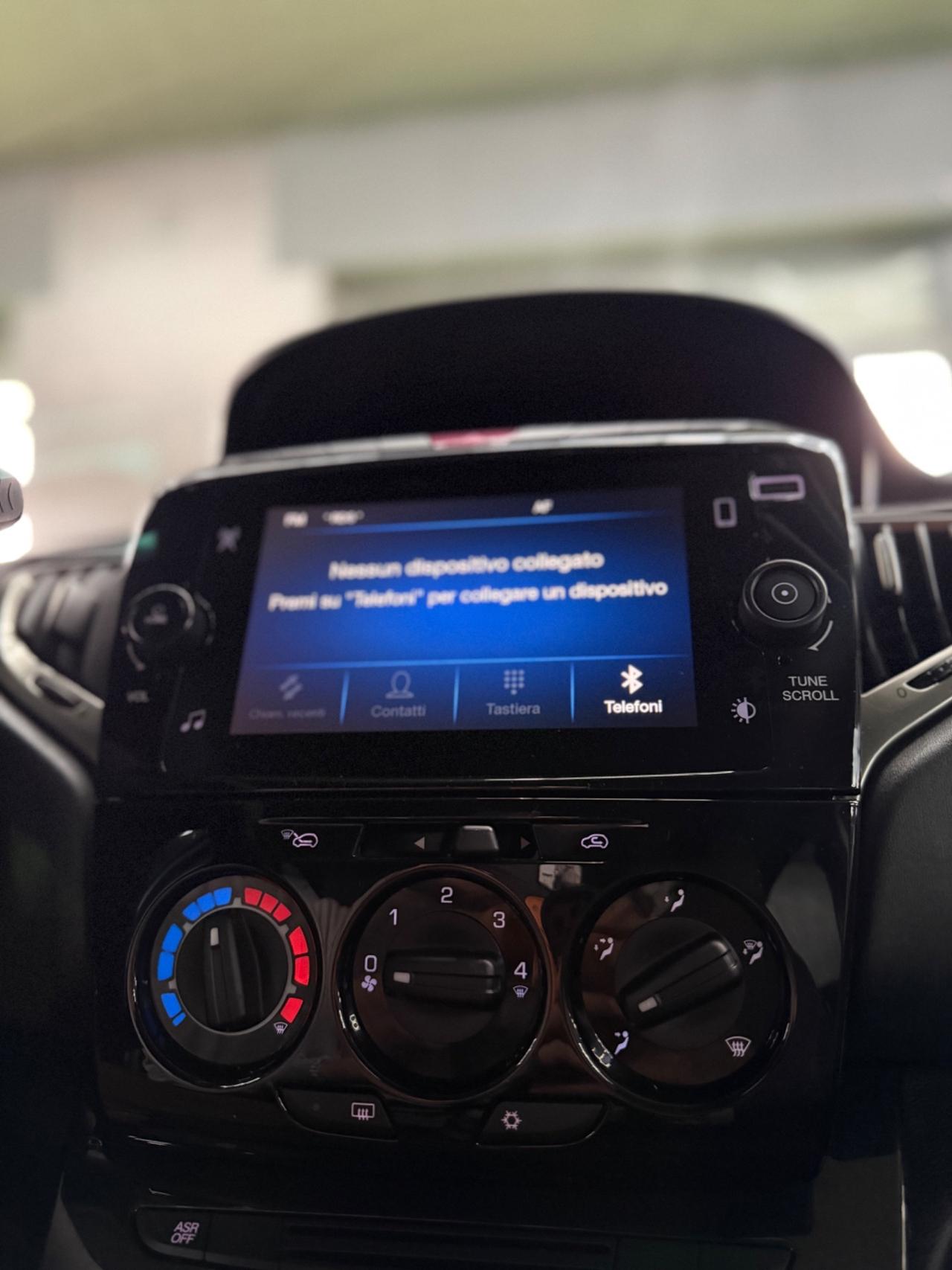 Lancia Ypsilon 1.0 Hybrid Ecochic Gold