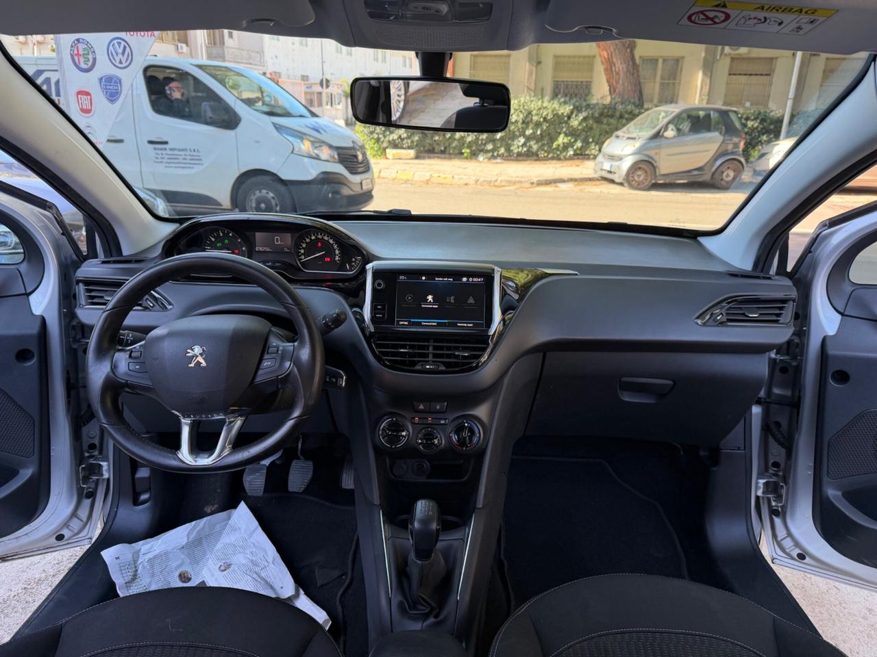 Peugeot 208 82CV 5 porte Allure