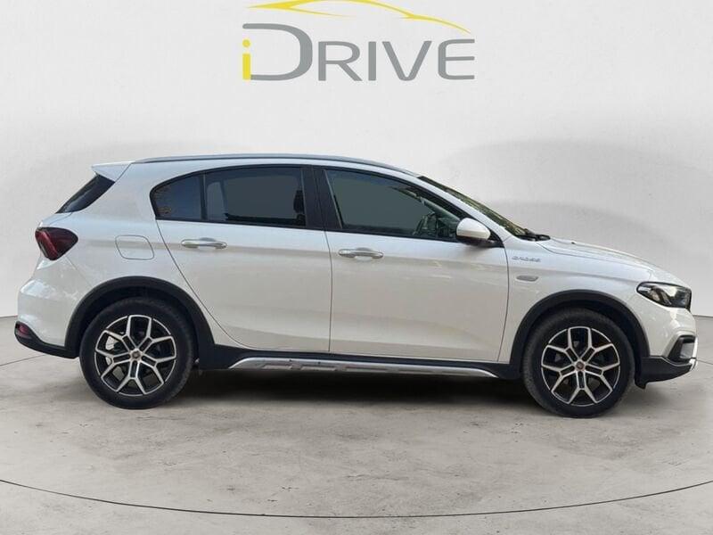 FIAT Tipo 1.5 Hybrid DCT 5 porte Cross