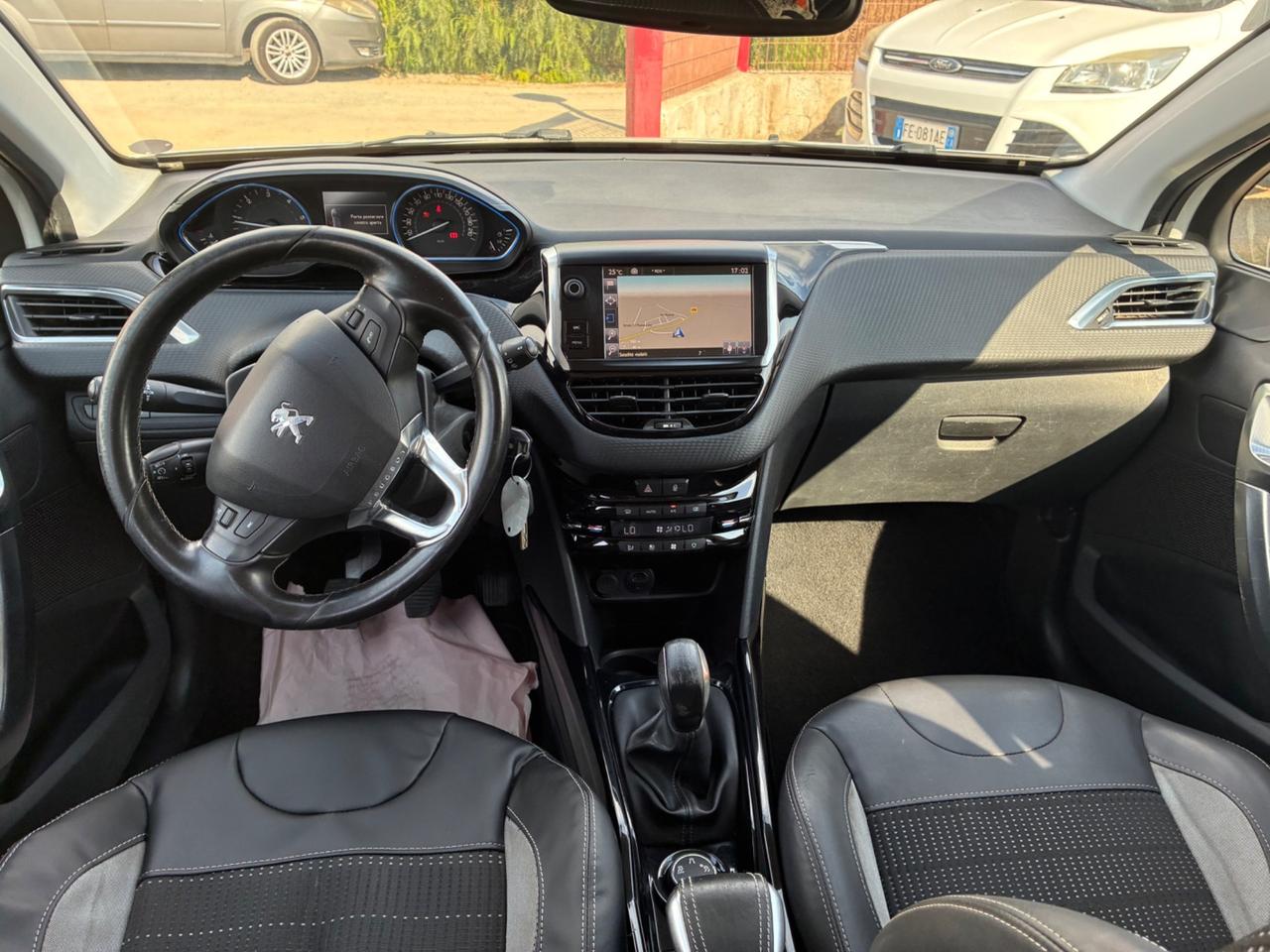Peugeot 2008 BlueHDi 100 S&S Black Matt