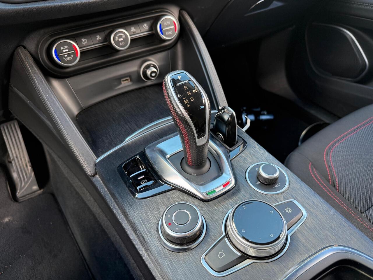 Alfa Romeo Stelvio 2.2 Turbodiesel 190 CV AT8 Q4 Business