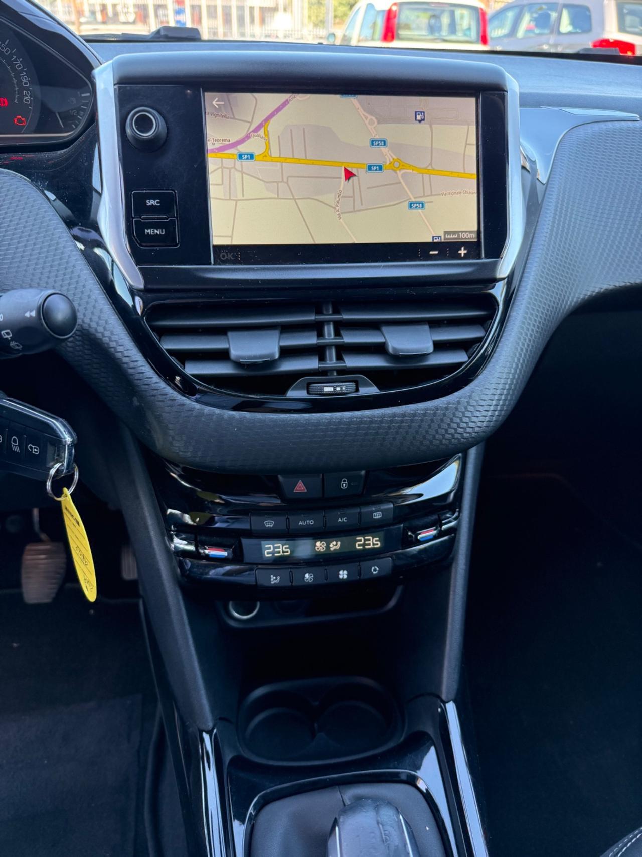 Peugeot 2008 BlueHDi 100 S&S Black Matt
