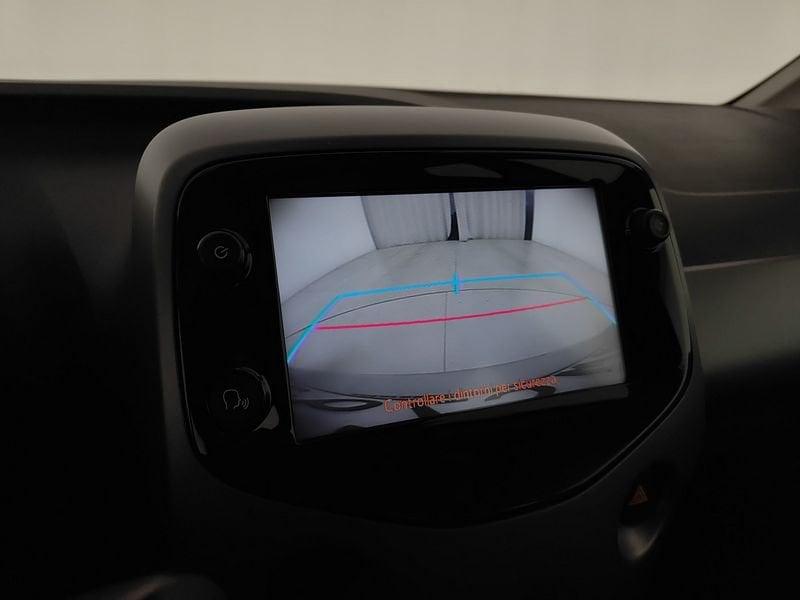 Toyota Aygo Connect 1.0 VVT-i 72 CV 5 porte x-fun
