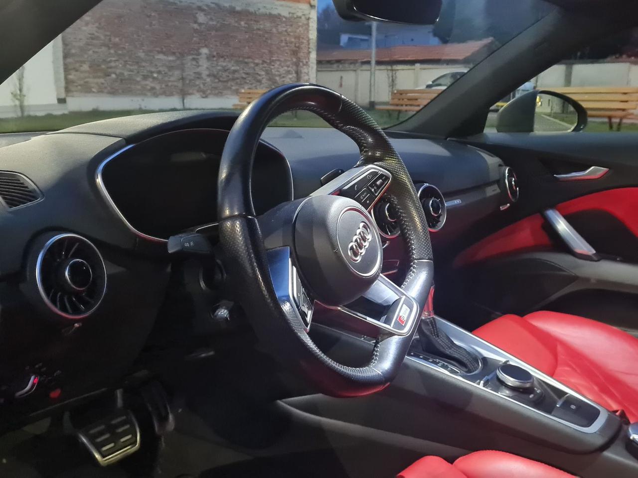 Audi TT 1.8 TFSI S LINE #8204