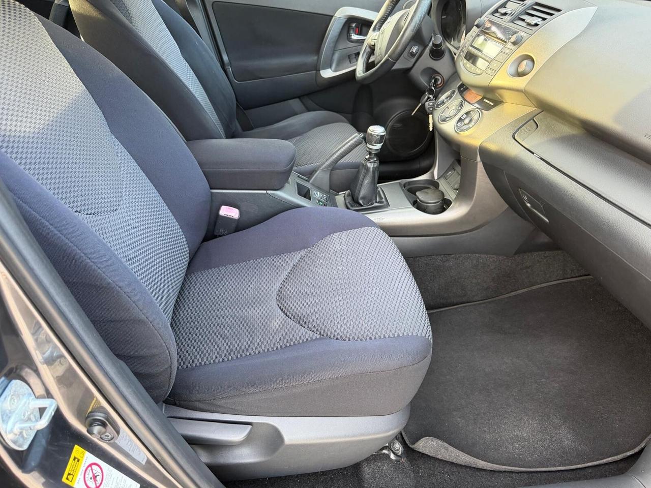 Toyota RAV4 2.2 D-4D 150 CV DPF Luxury