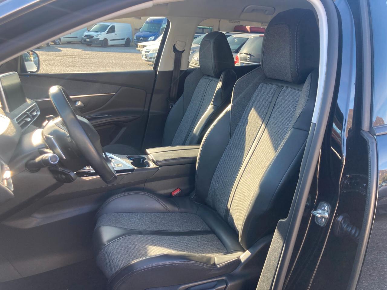 Peugeot 3008 BlueHDi 120 S&S Business