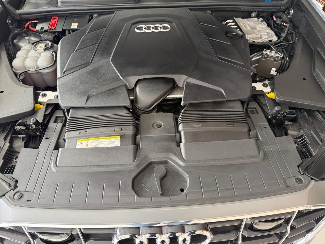 Audi Q8 55 3.0 TFSI MHEV Sport S-LINE Quattro Tiptronic"FARI MATRIX"
