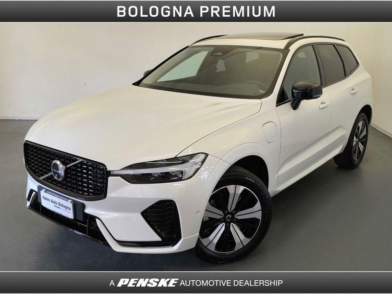 Volvo XC60 T6 Plug-in hybrid AWD automatico Plus Dark
