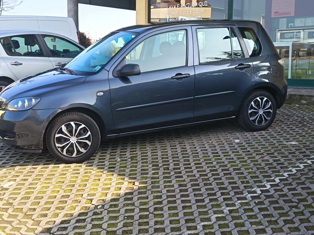 Mazda 2 Mazda2 MY'06 1.2 16V 5p. Sony Ericsson