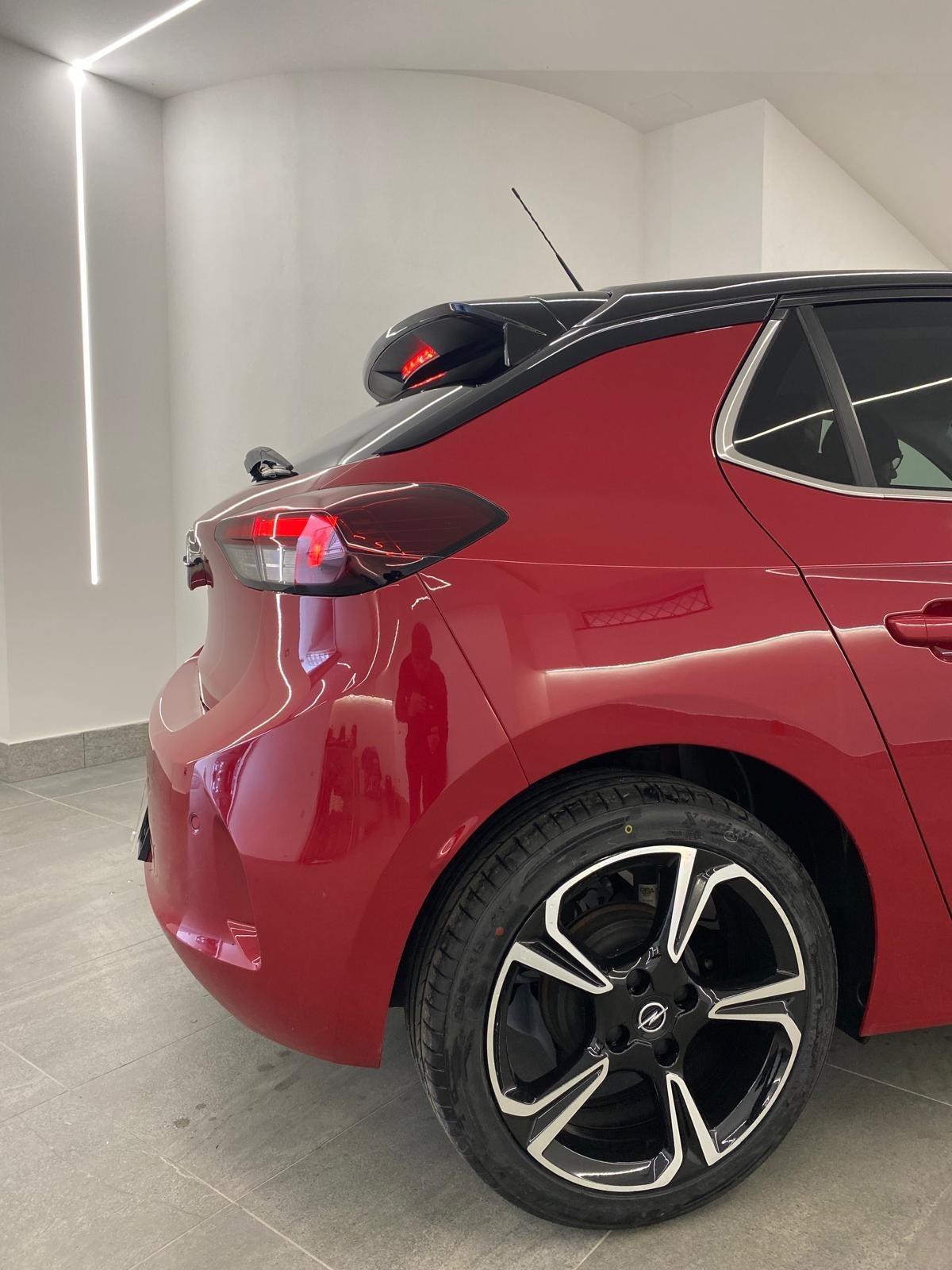 Opel Corsa 1.2 Elegance