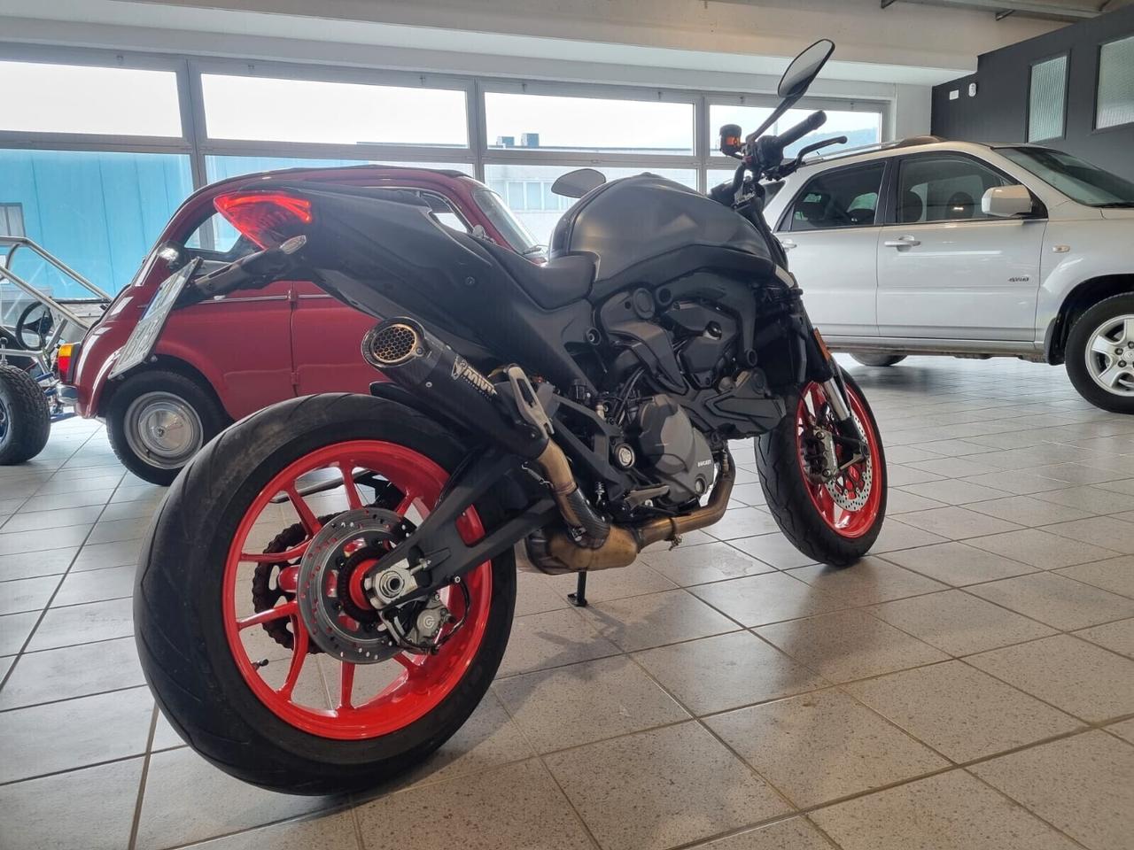 Ducati Monster 937 plus IVA ESPOSTA