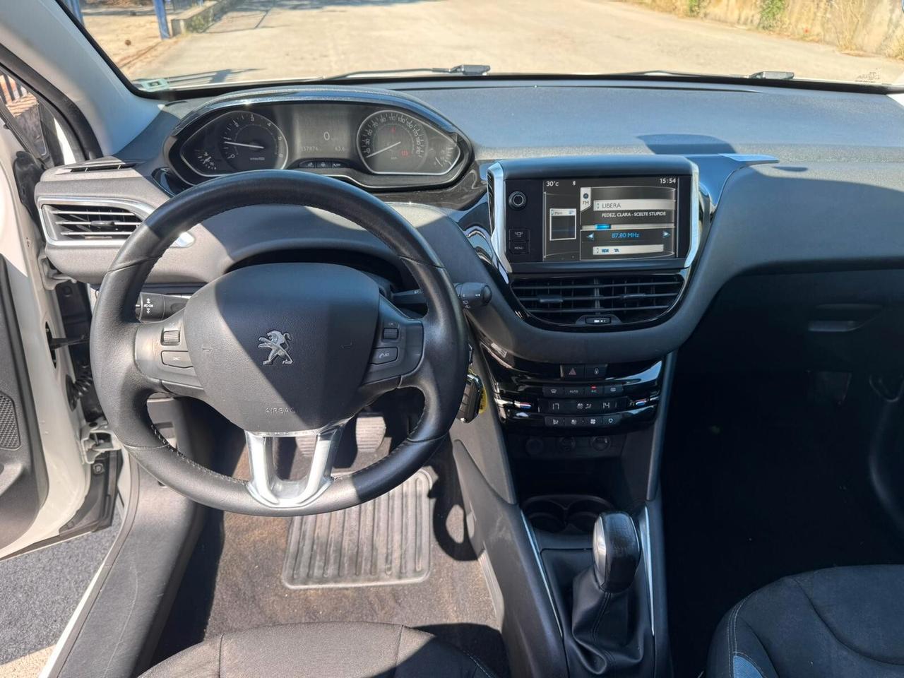 Peugeot 208 1.4 HDi 68 CV 5 porte Allure