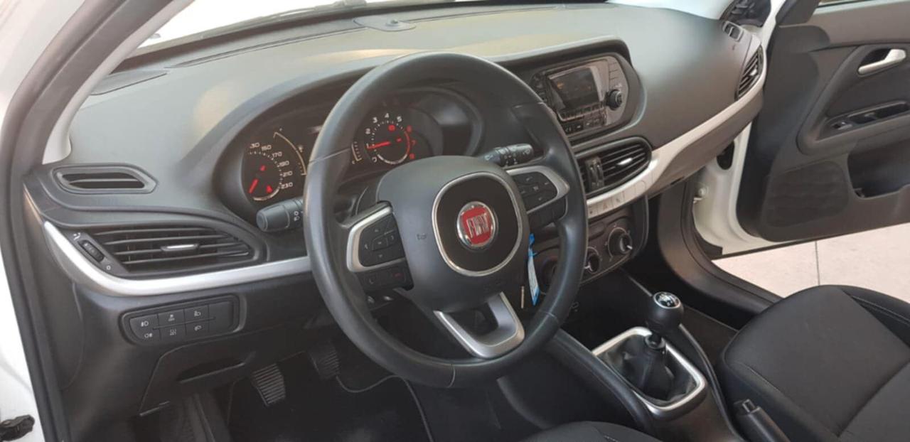 Fiat Tipo 1.4 5 porte 95cv Easy