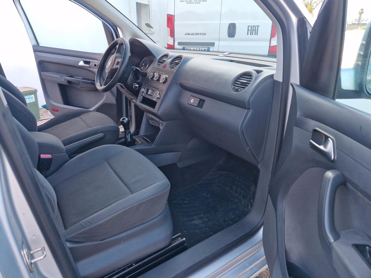 Volkswagen Caddy 1.6 TDI 102 CV 5p. Trendline Maxi