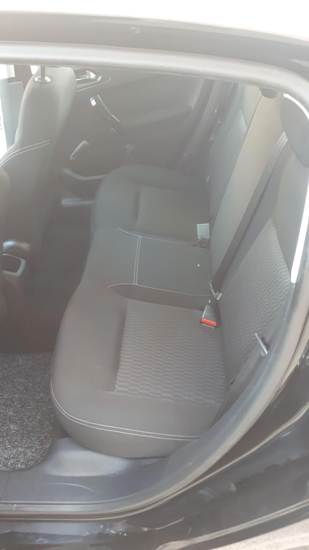 Peugeot 208 1.6 BlueHDi 75 5PT Allure 2016