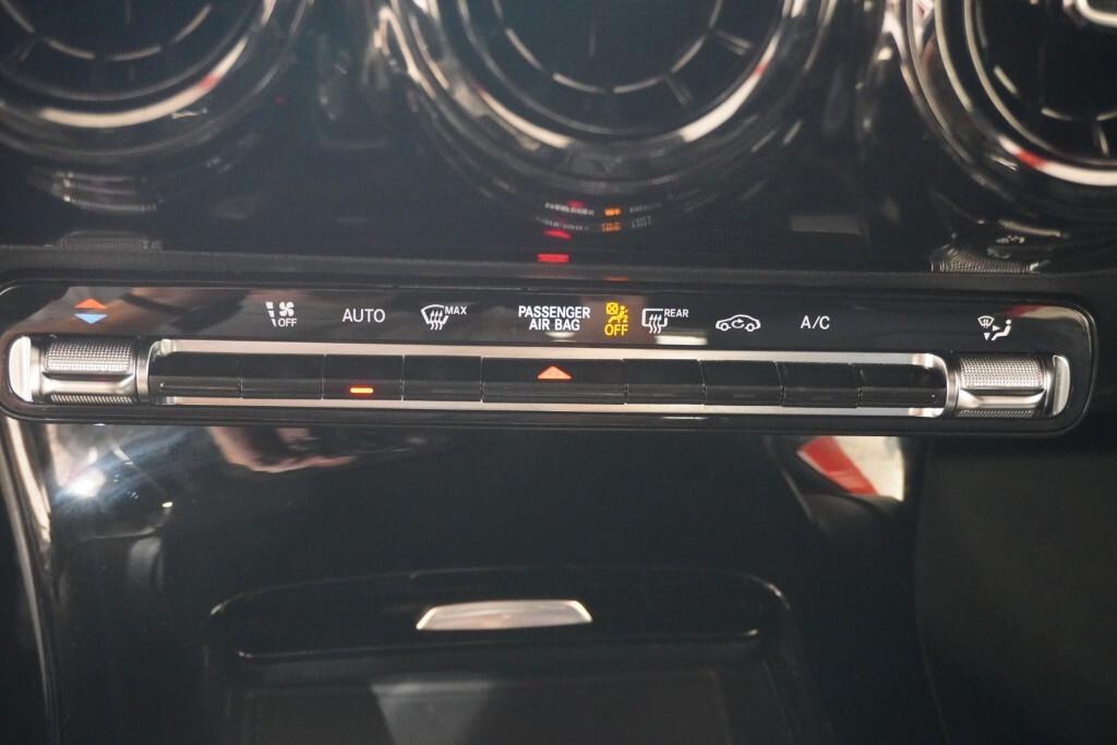 MERCEDES-BENZ A 180D NEW 115CV AUTOMATIC BUSINESS LINE ( FARI LED - CRUISE - PELLE - NAVI PREMIUM - PARK ASSIST - TELECAMERA POST. )
