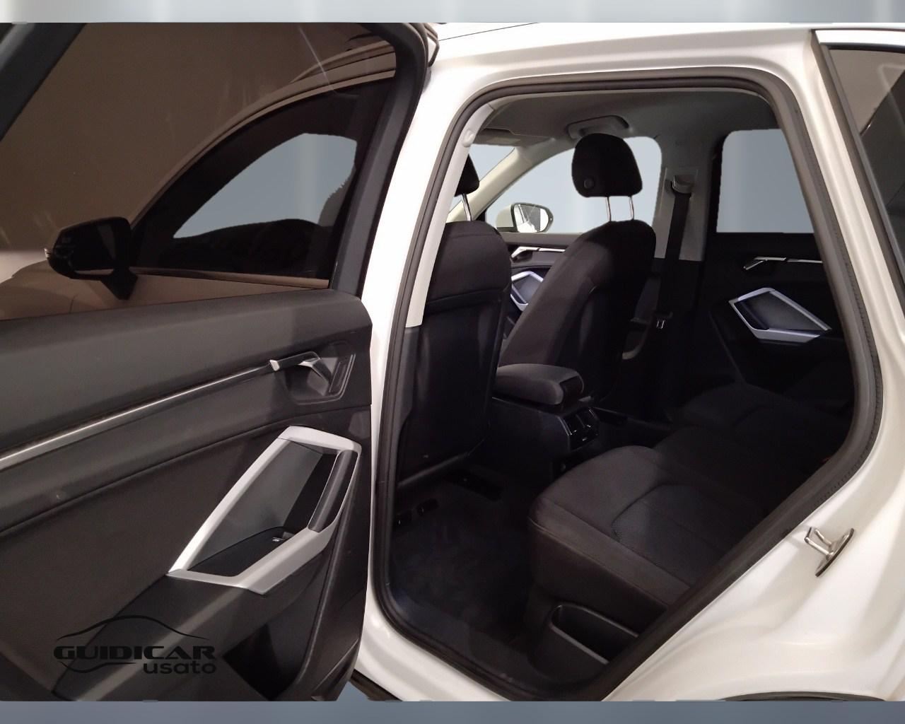 AUDI Q3 II 2018 - Q3 35 2.0 tdi Business Advanced
