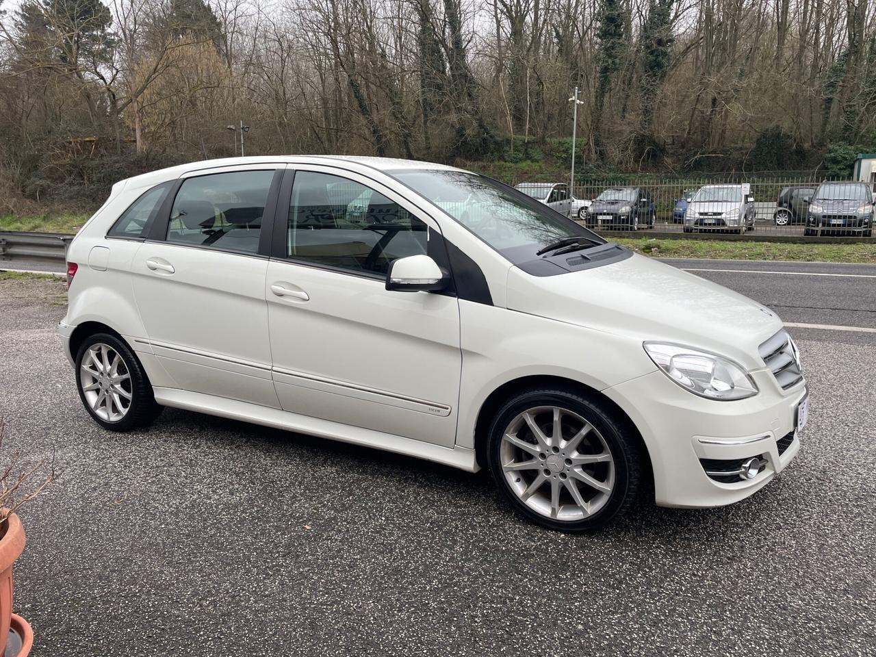 Mercedes-benz B 200 CDI Premium