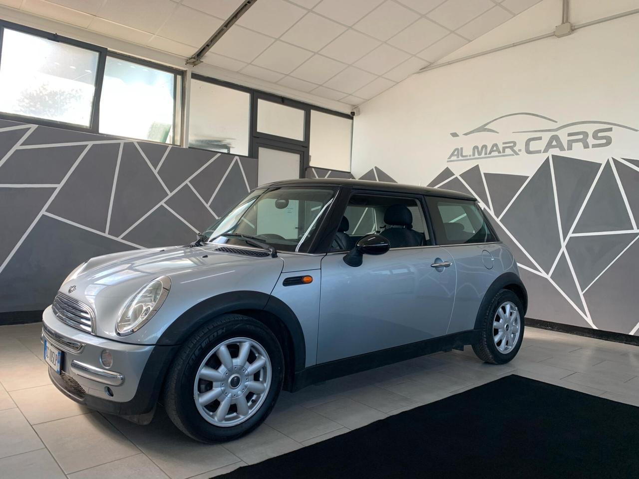 Mini Cooper 1.6 16V R50 NEOPATENTATI