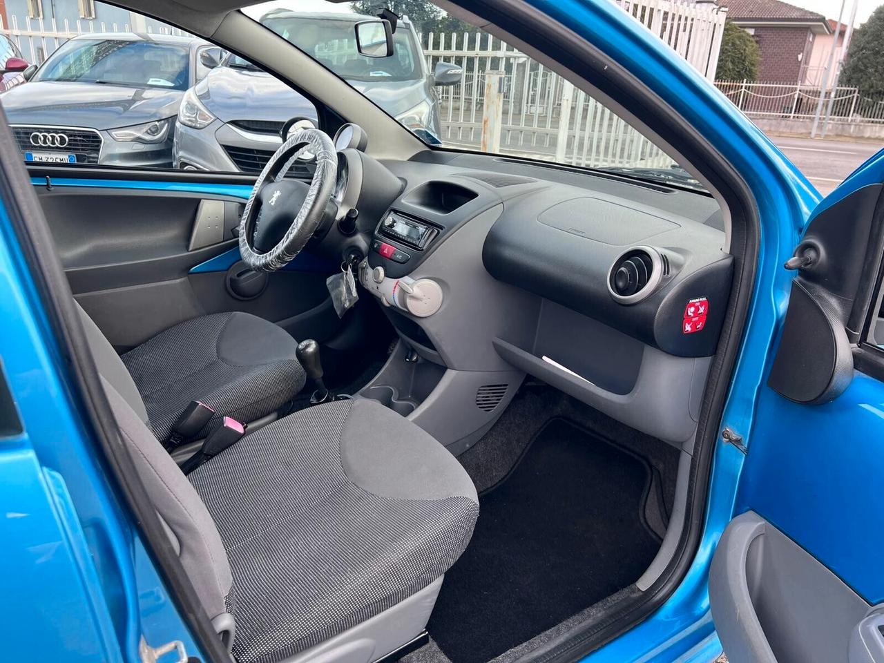 Peugeot 107 1.0 68CV 5p. Sweet Years