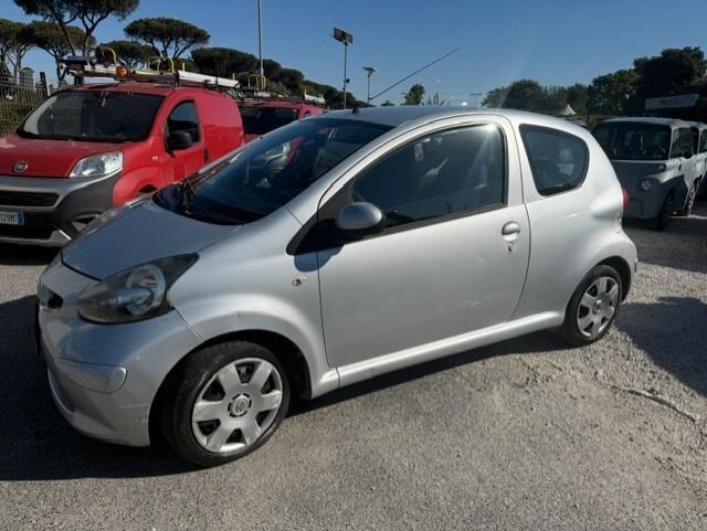Toyota Aygo 1.0 12V VVT-i 3 porte Sol