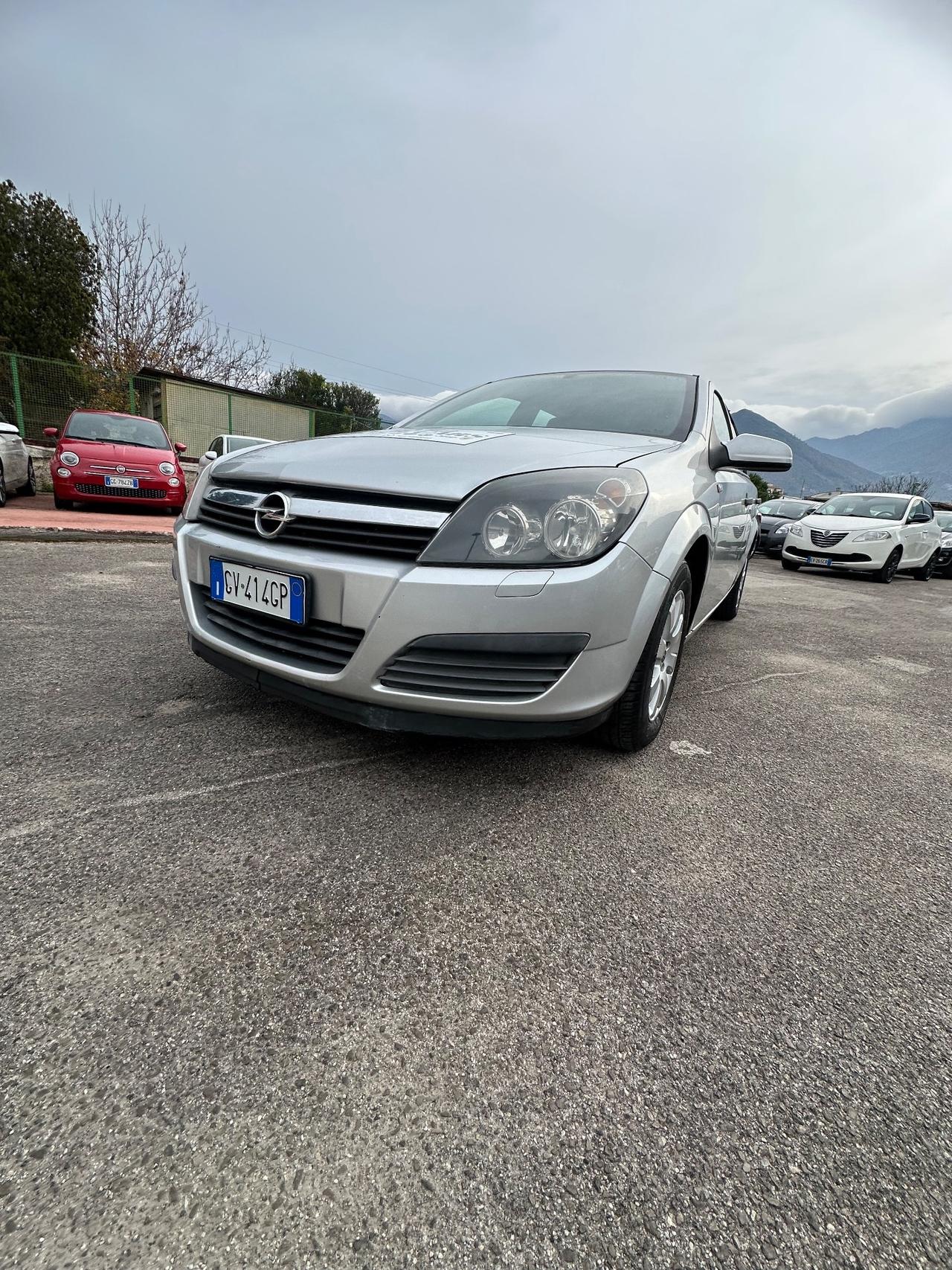 Opel Astra 1.4 16V Twinport 5 porte Enjoy