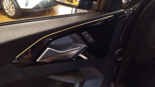 AUDI A1 allstreet 30 TFSI S tr. Identity Contrast S LINE