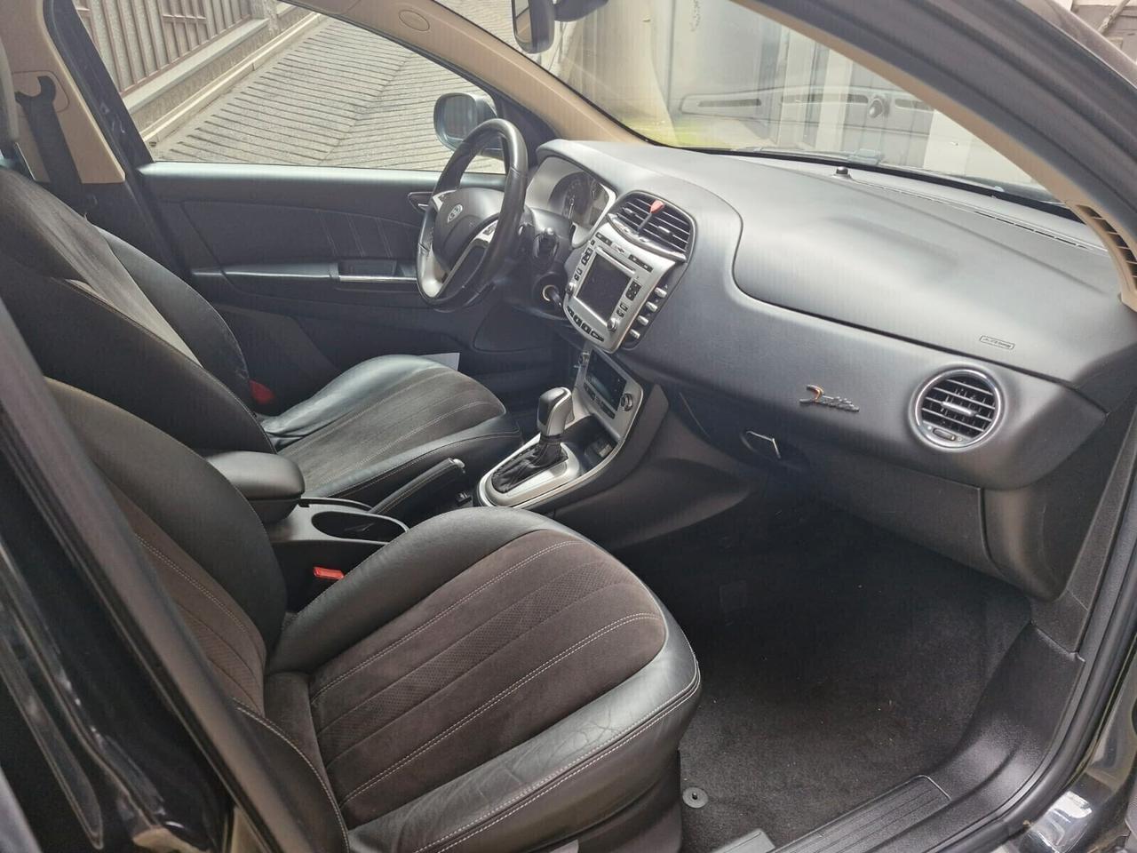 Lancia Delta 1.8 Di Turbo-Jet Sportronic Platino - “Hard Black”