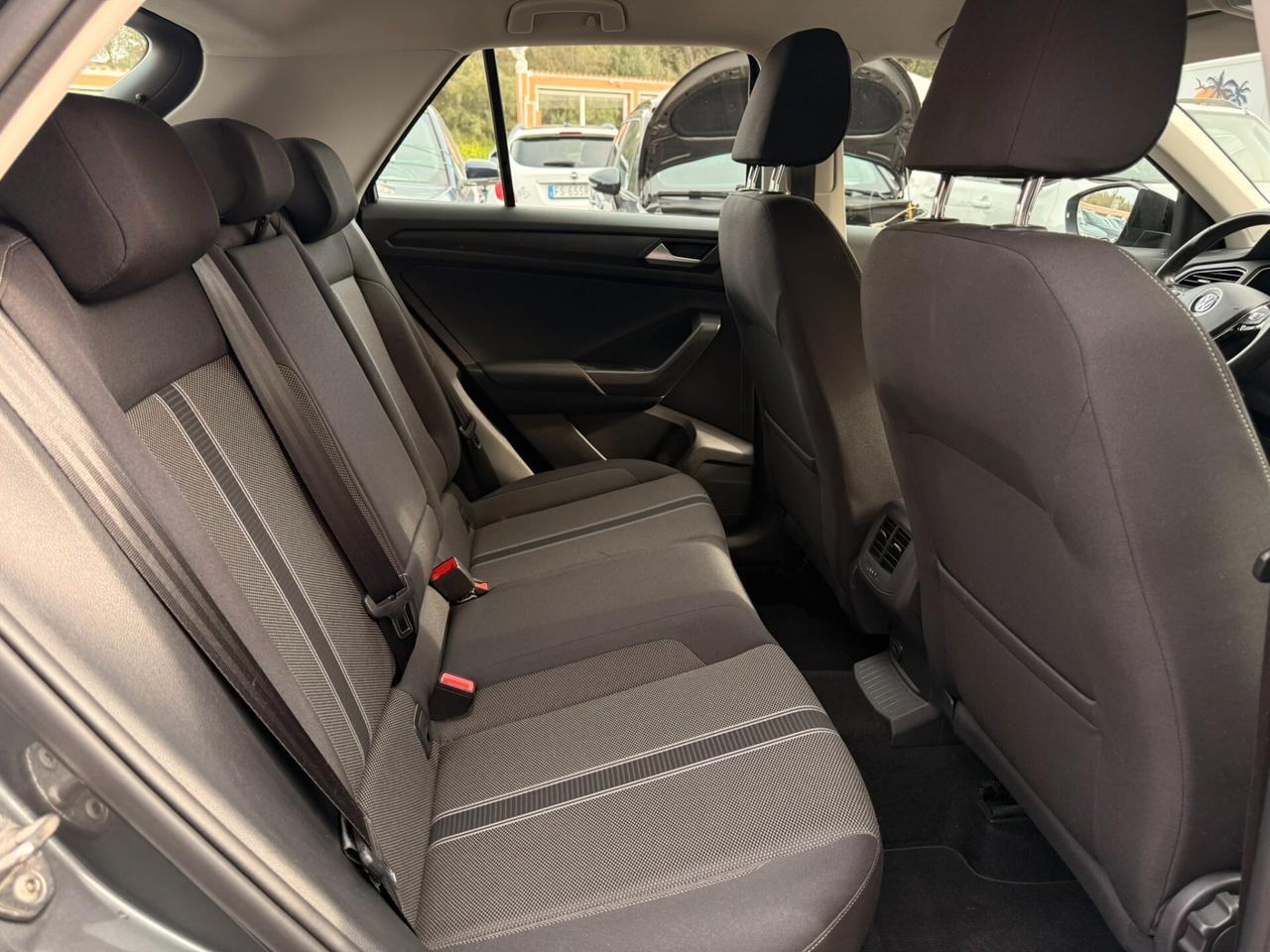 Volkswagen T-Roc 1.6 TDi 116CV - 2019