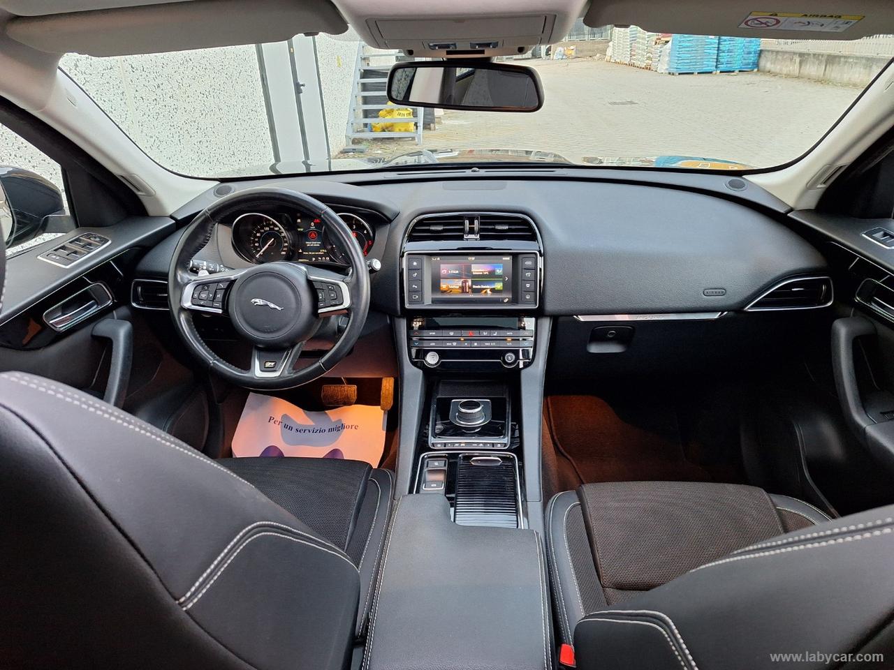 JAGUAR F-Pace 2.0 D 180 CV AWD aut. R-Sport TETTO