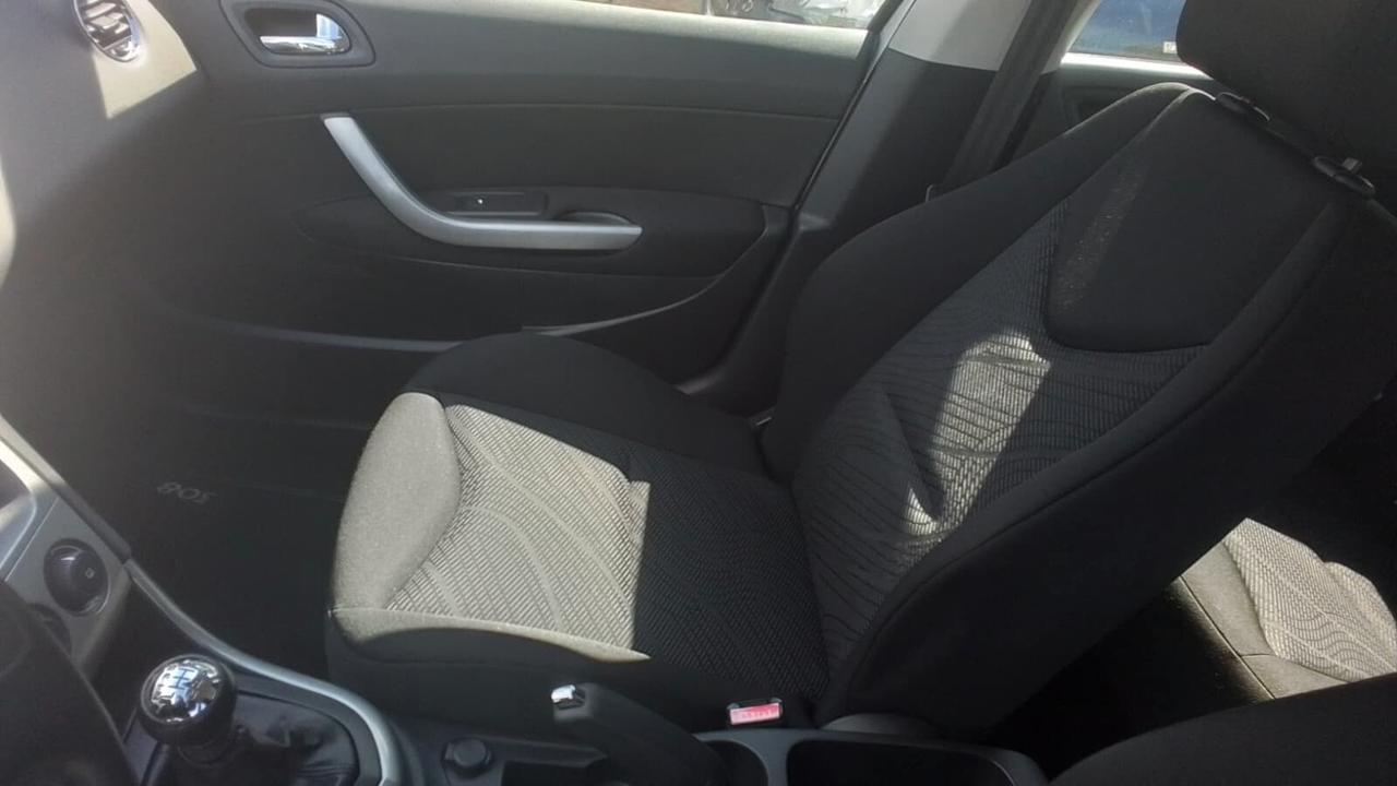 Peugeot 308 1.6 8V e-HDi 115CV Stop&Start SW Active