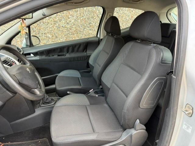 Peugeot 207 1.4 VTi 95CV 3p. NON MARCIANTE RISERVATA A COMMERCIANTI