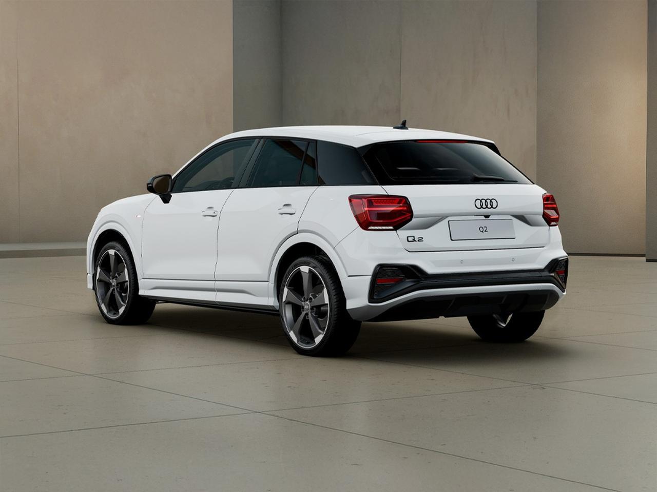 Audi Q2 35 1.5 tfsi identity black s-tronic