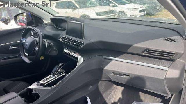 PEUGEOT 3008 3008 AUTOM 1.5 bluehdi Business s TG : GC806FJ
