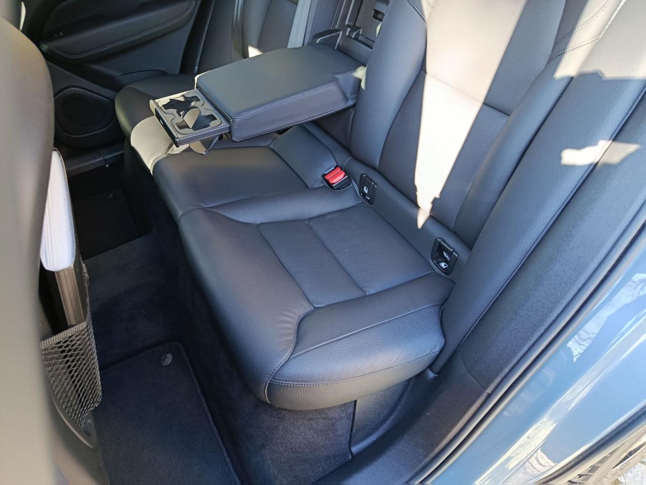 Volvo XC 60 Plus Dark 2.0 B4 MHEV #9159