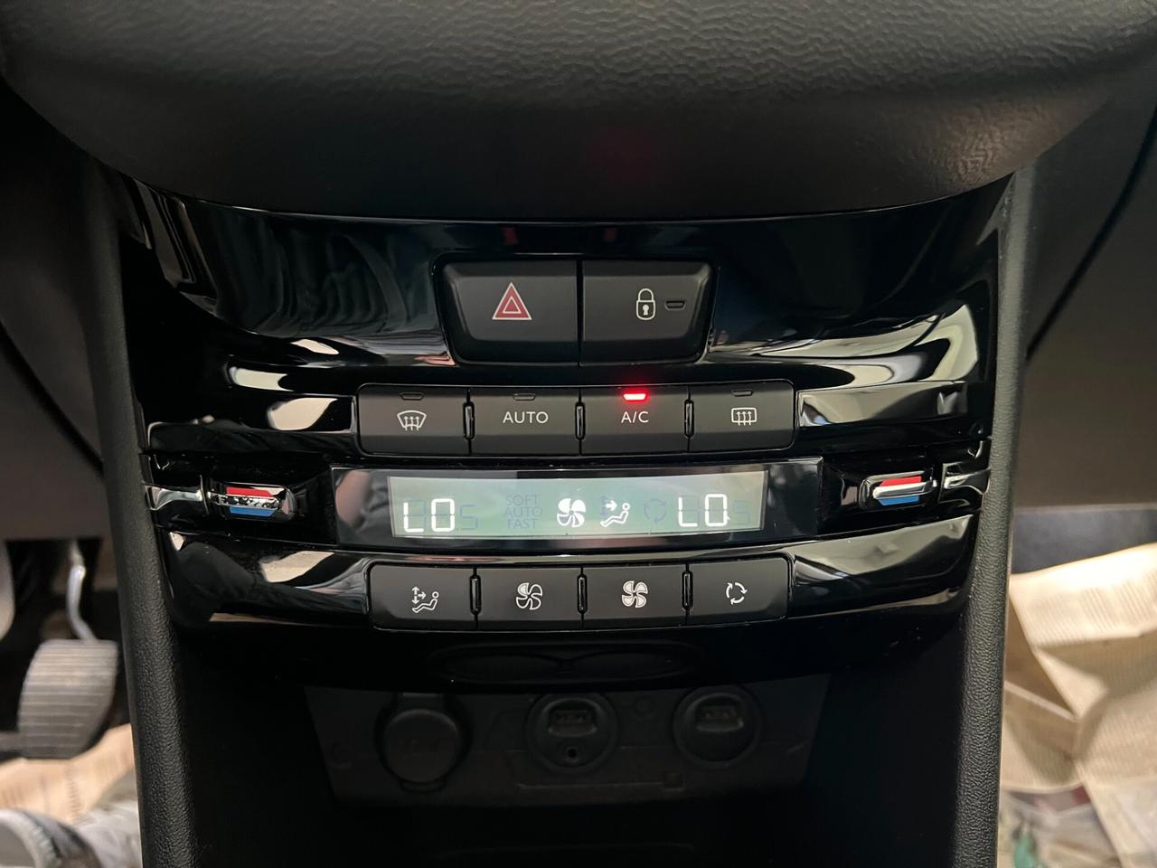 Peugeot 208 1.6 e-HDi 115 CV Stop&Start 5 porte Allure