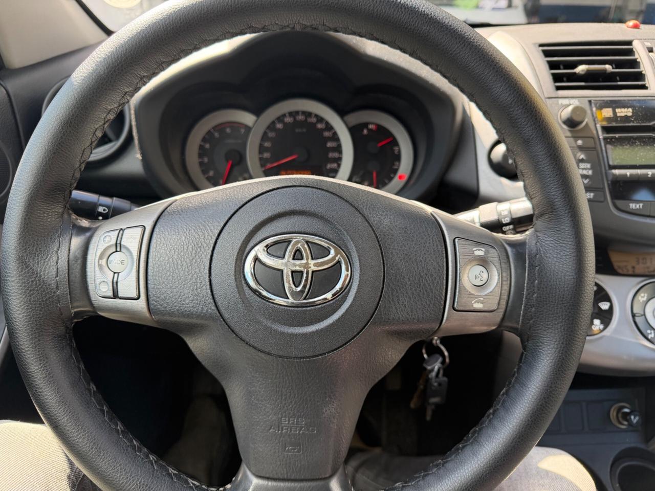 Toyota RAV 4 RAV4 2.2 D-4D 136 CV Luxury